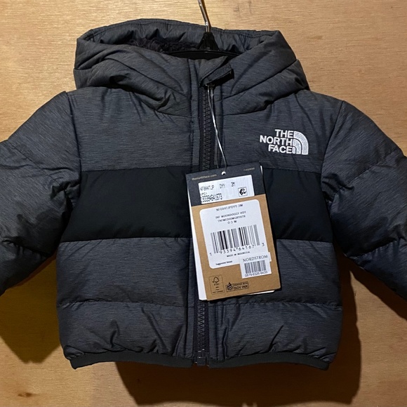 North face baby puffer jacket 0-3m